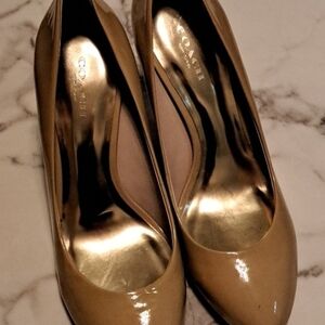 Coach Women's Nude Pumps